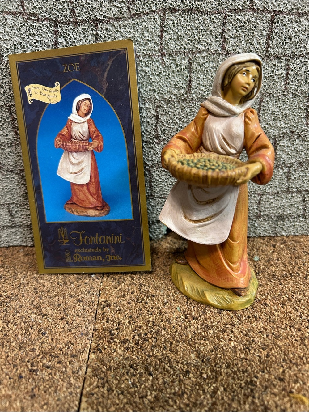 Vintage Fontanini 5” scale Zoe Harvest Olive Worker figurine 54008